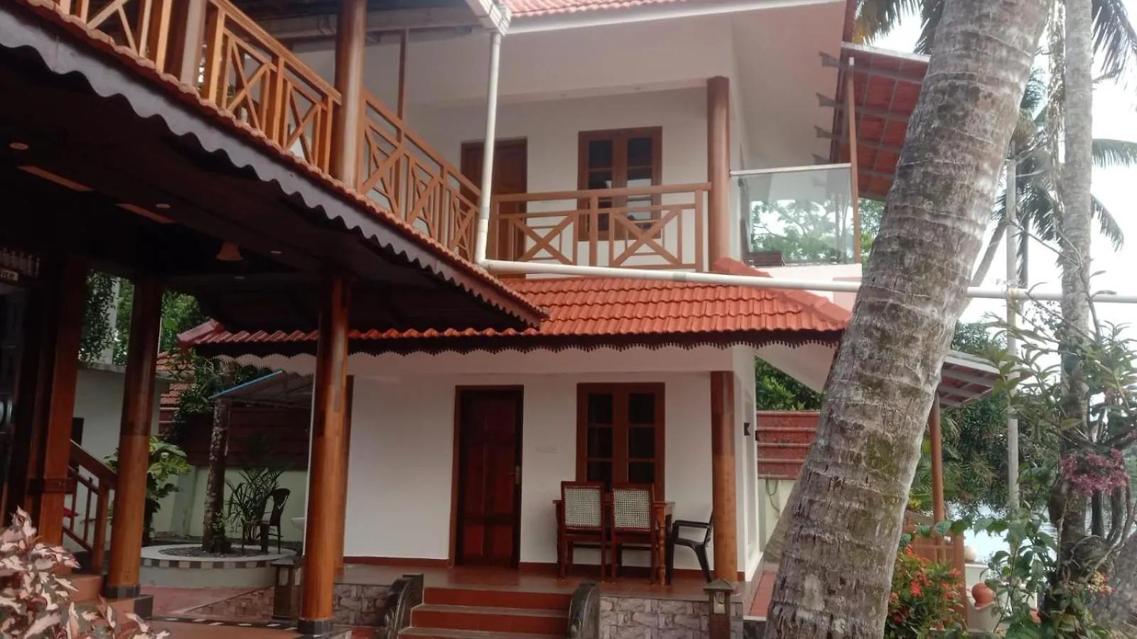 Aquapalace-The Heritage Homestage Champakulam Índia